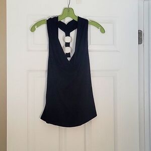 plung neck tank top